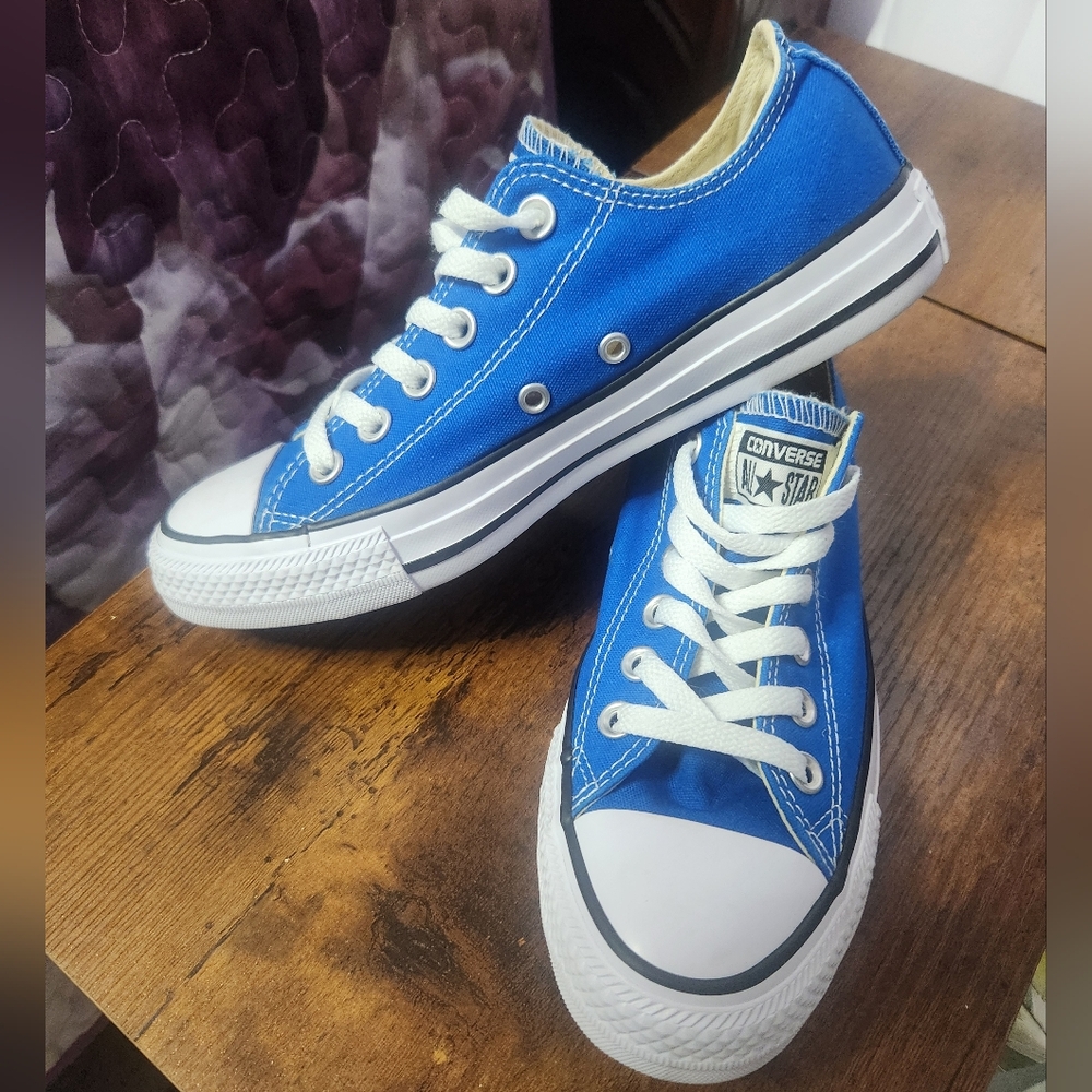 Nwot Converse Chuck Taylor All Star Low-Top Sneaker Size Women 7 And Men 5 - Picture 6 of 9